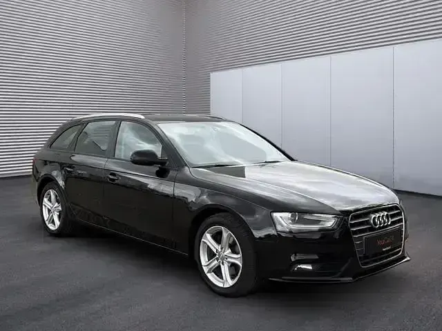 Gebraucht Audi A4 Sport 190 PS (139 kW) 2015 Schwarz Kombi