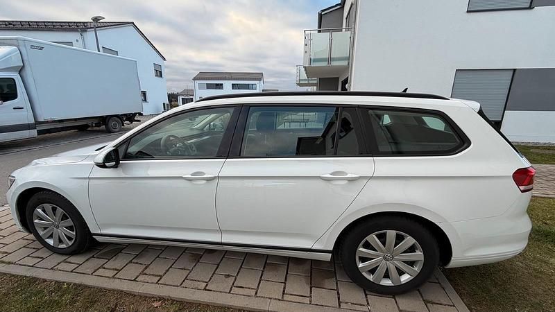 Gebraucht VW Passat 150 PS (110 kW) 2016 Blau Kombi