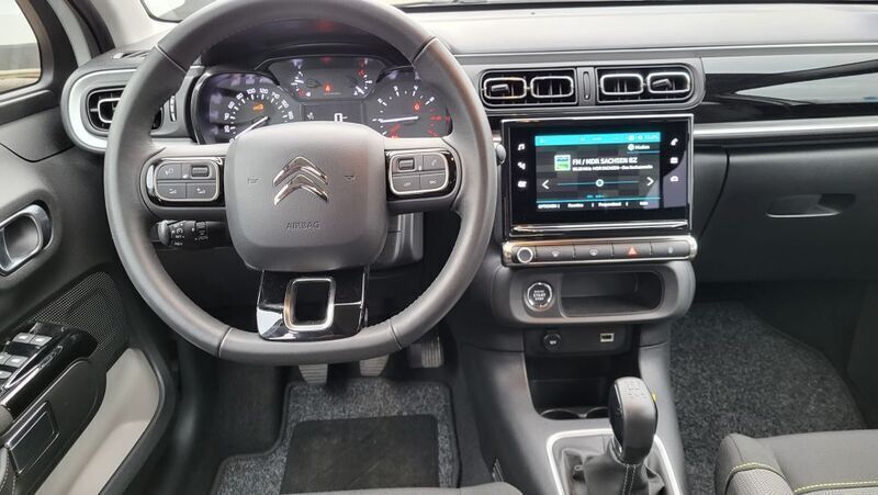 Używany Citroën C3 PureTech 83 KM (61 kW) 2022 Biały Hatchback