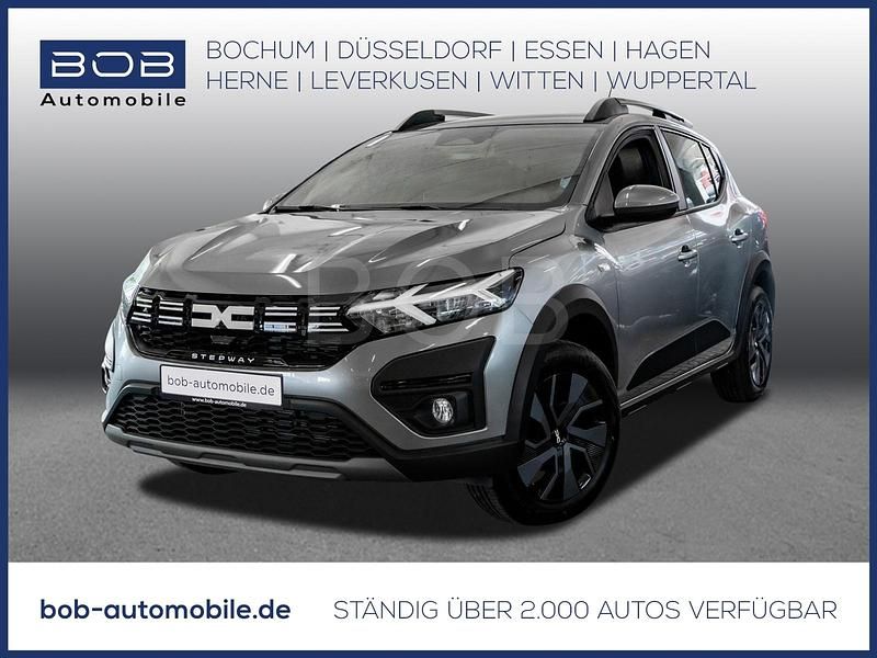 Schwarz Gebraucht 2025 Dacia Sandero Expression Limousine | 17.333 € (Guter Preis) - Bild 1/3