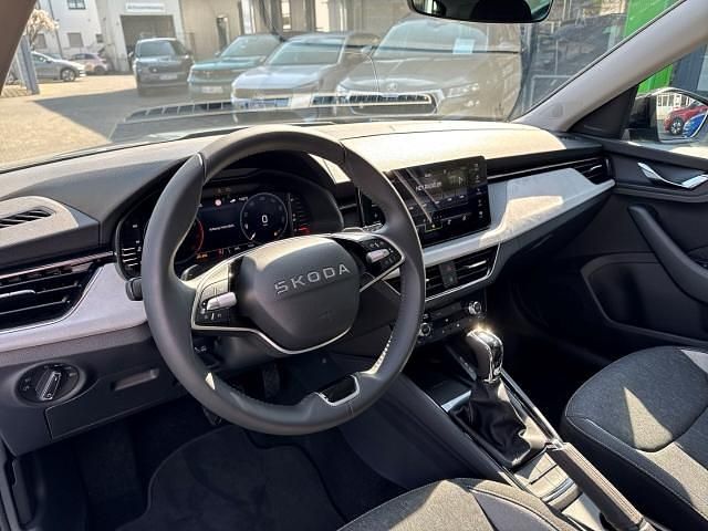 Neu Skoda Kamiq Comfort 116 PS (85 kW) 2026 Silber SUV