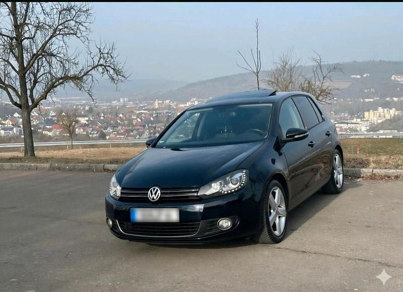 Gebraucht VW Golf VI 105 PS (77 kW) 2011 Blau Kleinwagen
