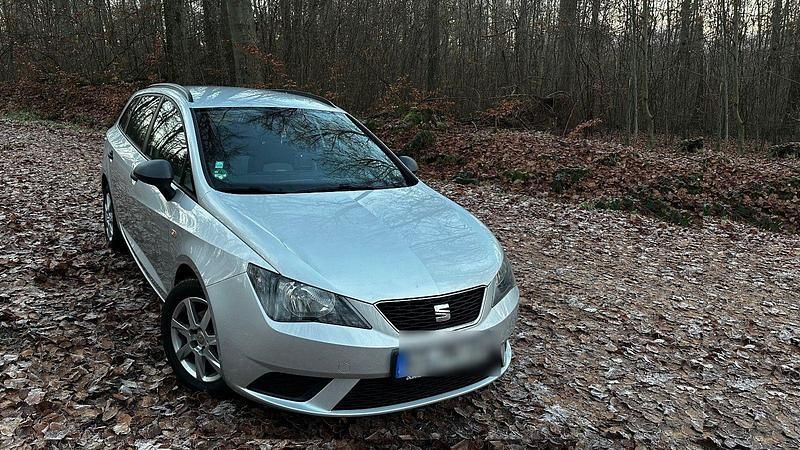 Silber Gebraucht 2014 Seat Ibiza ST Reference Kombi | 4.400 € (Guter Preis) - Bild 1/4