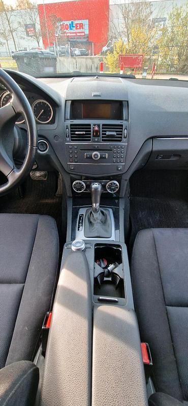 Gebraucht Mercedes C180 156 PS (114 kW) 2007 Grau Limousine