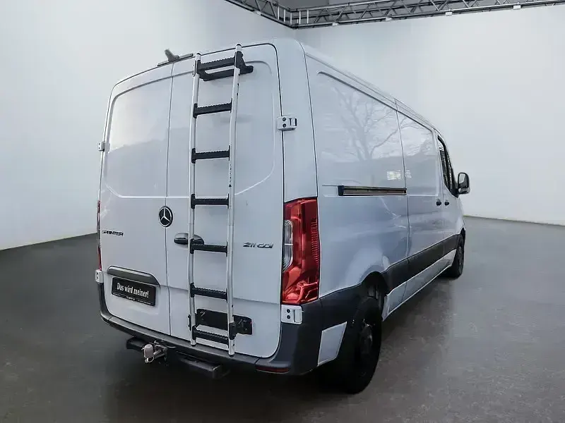 Używany Mercedes Sprinter 114 KM (83 kW) 2021 Biały Van