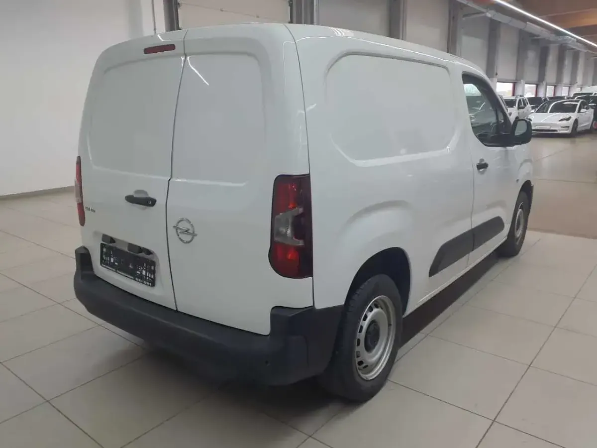 Gebraucht Opel Combo Selection 110 PS (80 kW) 2020 Jade weiß Van / Kleinbus