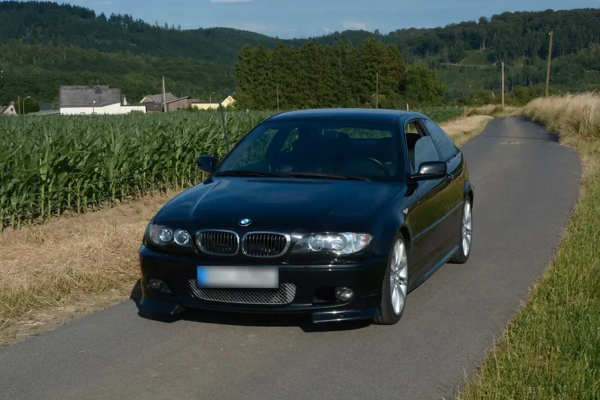 Gebraucht BMW 325 M Sport 192 PS (141 kW) 2003 Schwarz Coupé