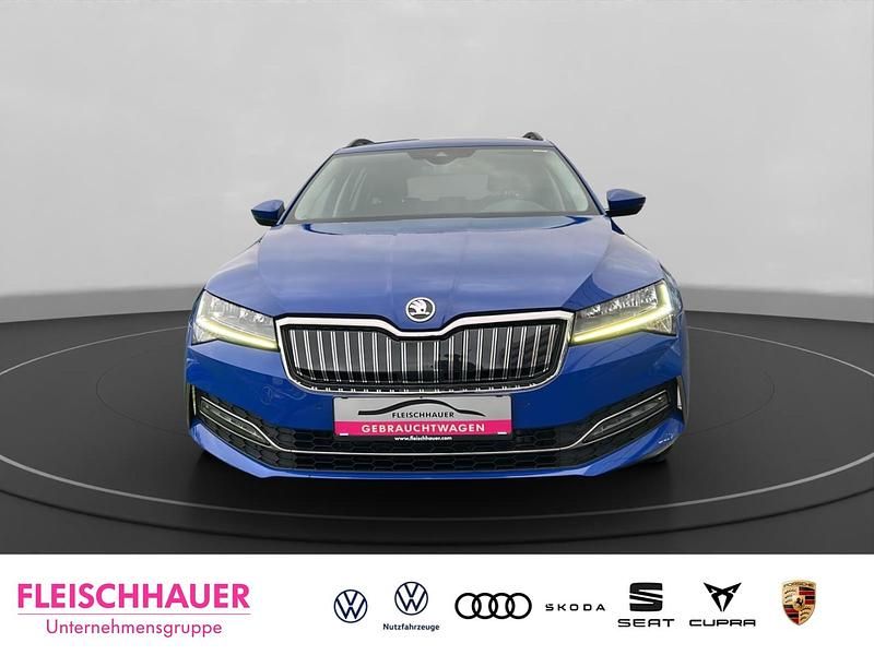 Gebraucht Skoda Superb Ambition 156 PS (114 kW) 2021 Blau Kombi