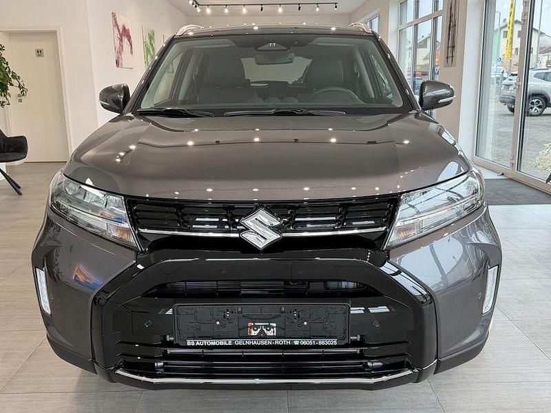 Neu Suzuki Vitara Comfort+ 110 PS (80 kW) 2026 Grau SUV