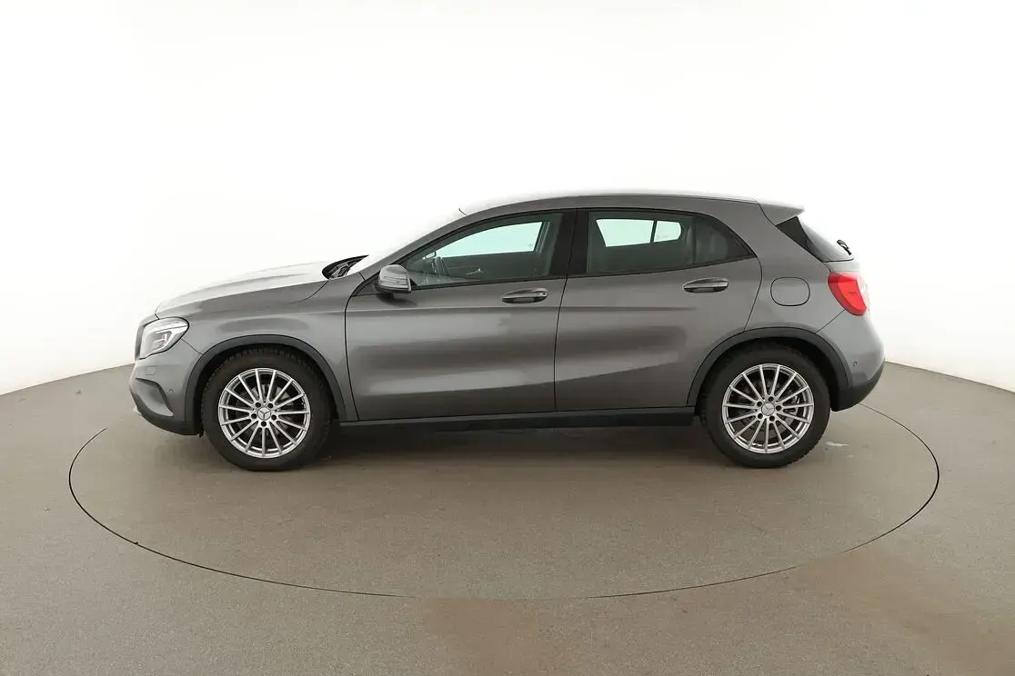 Używany Mercedes GLA220 177 KM (130 kW) 2017 Szary SUV