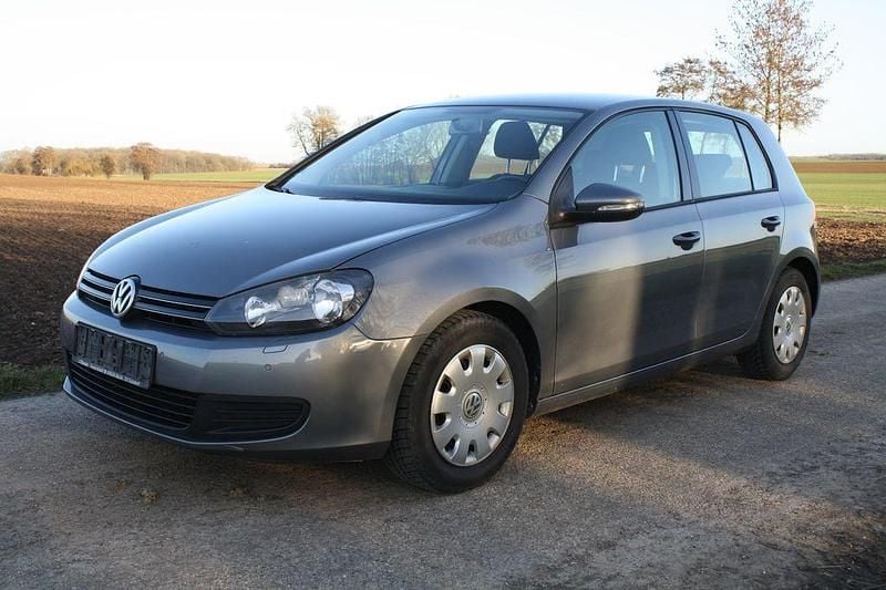 Gebraucht VW Golf VI Trendline 105 PS (77 kW) 2011 Grau Kleinwagen