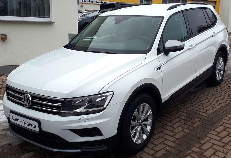 Gebraucht VW Tiguan Allspace Trendline 150 PS (110 kW) 2018 Weiß SUV