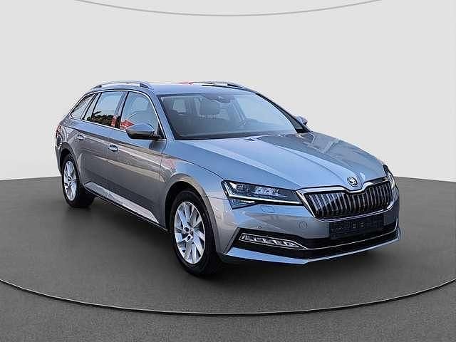 Gebraucht Skoda Superb Style 156 PS (114 kW) 2020 Grau metallic Kombi