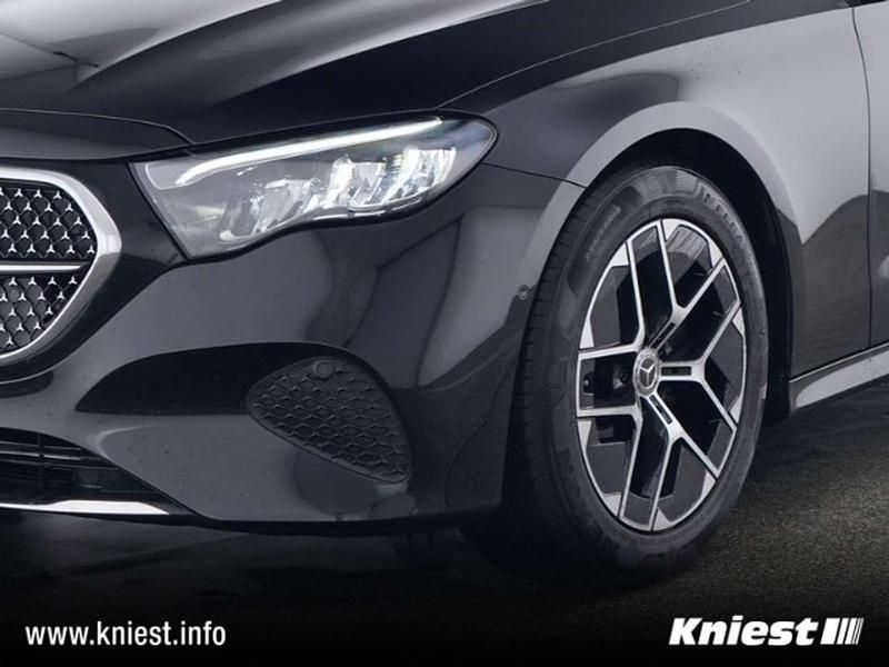 Gebraucht Mercedes E200 Advanced 204 PS (150 kW) 2023 Schwarz Kombi