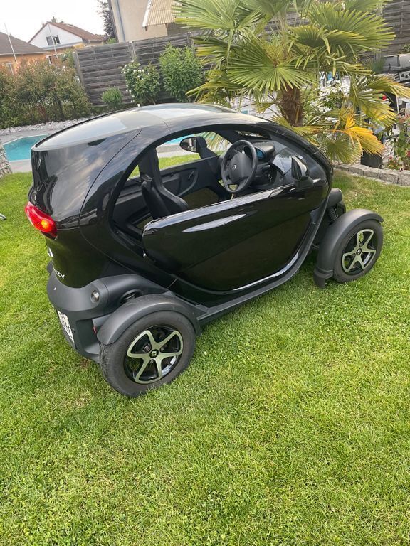 Schwarz Gebraucht 2016 Renault Twizy Kleinwagen | 4.200 € (Guter Preis) - Bild 1/4