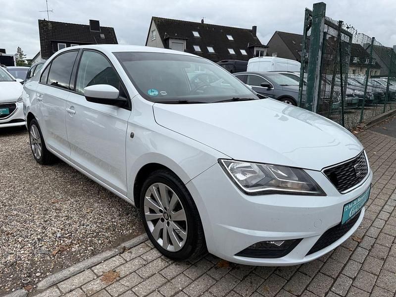 Weiß Gebraucht 2015 Seat Toledo Style Limousine | 4.850 € (Superpreis) - Bild 1/4