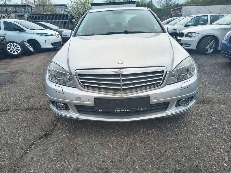 Gebraucht Mercedes C300 Elegance 231 PS (169 kW) 2011 Grau Limousine