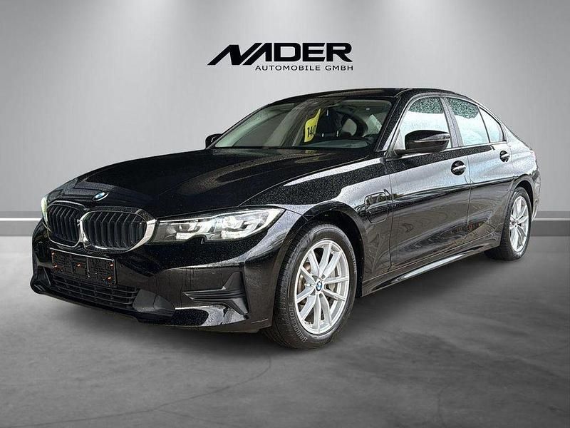 Gebraucht BMW 330e Advantage 252 PS (185 kW) 2020 Schwarz Limousine