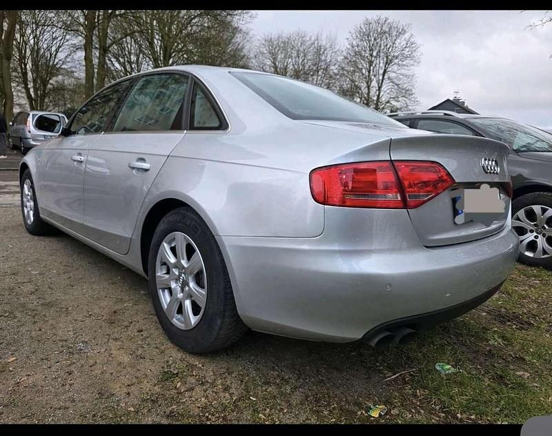 Gebraucht Audi A4 Attraction 120 PS (88 kW) 2008 Grau Limousine