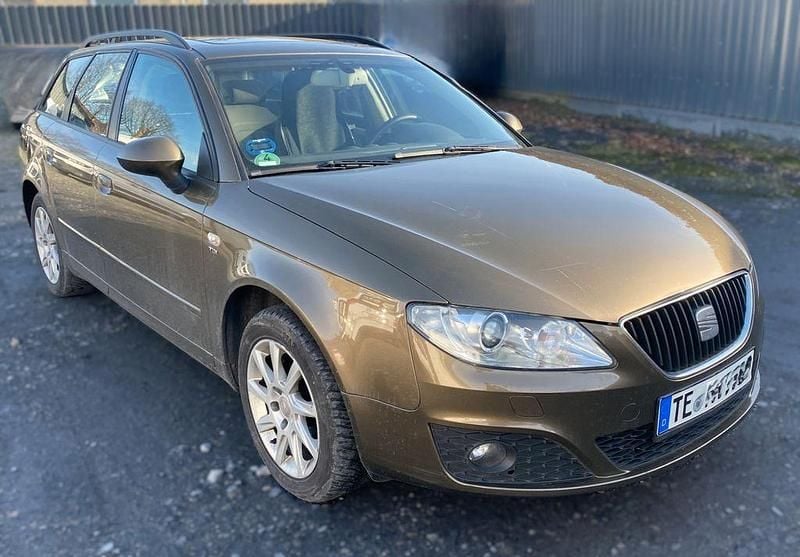 Gebraucht Seat Exeo Style 143 PS (105 kW) 2011 Braun Limousine