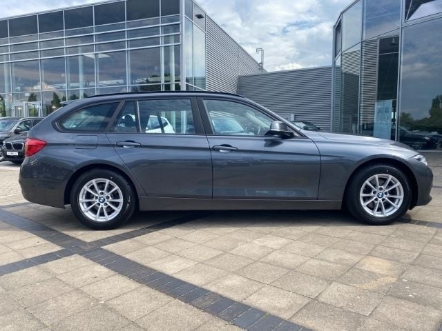 Gebraucht BMW 320 190 PS (139 kW) 2019 Grau Kombi