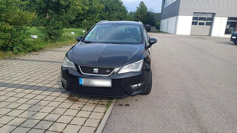 Schwarz Gebraucht 2013 Seat Ibiza ST FR Kombi | 6.399 € (Fairer Preis) - Bild 1/4