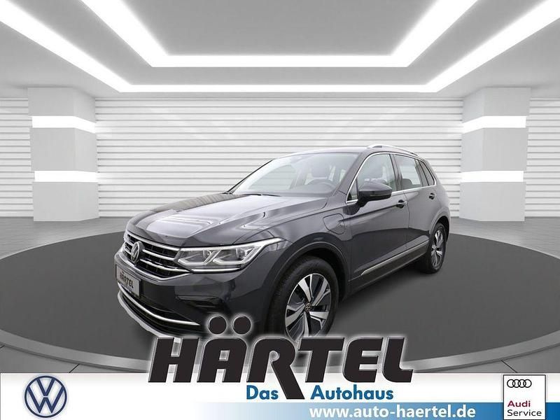 Uranograu (grey), solid Gebraucht 2022 VW Tiguan Elegance SUV | 28.400 € (Guter Preis) - Bild 1/4