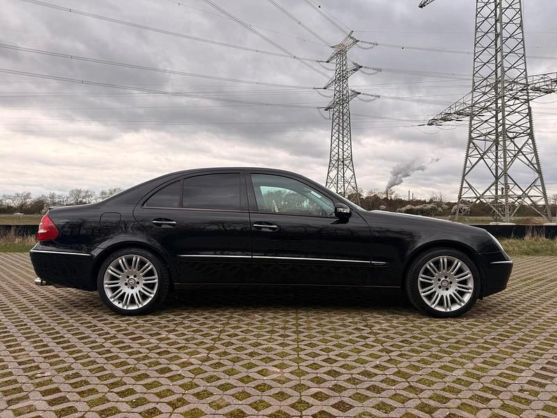 Gebraucht Mercedes E500 306 PS (225 kW) 2004 Schwarz Limousine