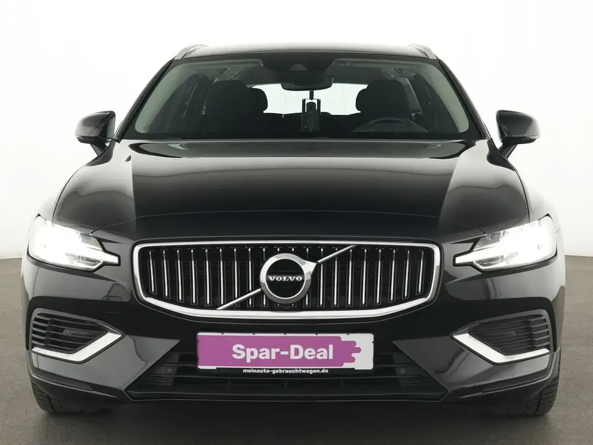 Gebraucht Volvo V60 Inscription 341 PS (250 kW) 2021 Onyx schwarz Kombi