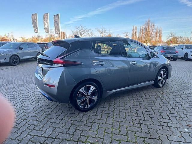 Gebraucht Nissan Leaf N-Connecta 110 kW (150 PS) 2021 Grau Kleinwagen