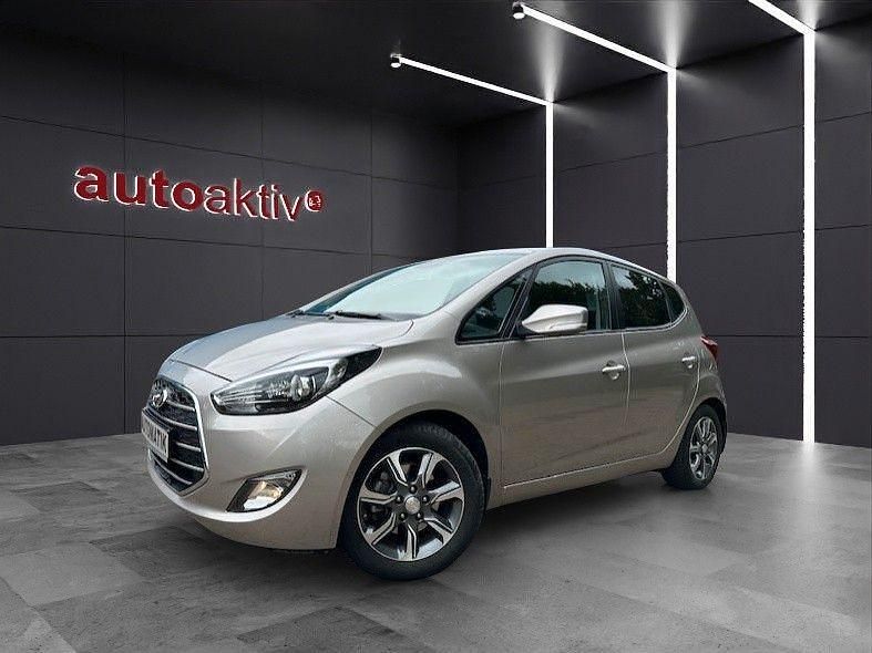 Beige Gebraucht 2017 Hyundai ix20 Kleinwagen | 13.490 € (Fairer Preis) - Bild 1/4