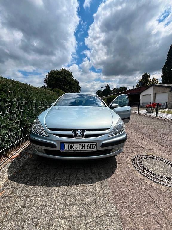 Blau Gebraucht 2001 Peugeot 607 Limousine | 2.000 € (Fairer Preis) - Bild 1/4
