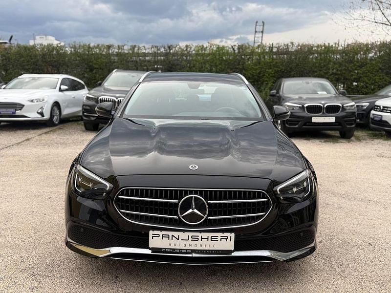 Gebraucht Mercedes E200 Avantgarde 160 PS (117 kW) 2021 Schwarz Limousine