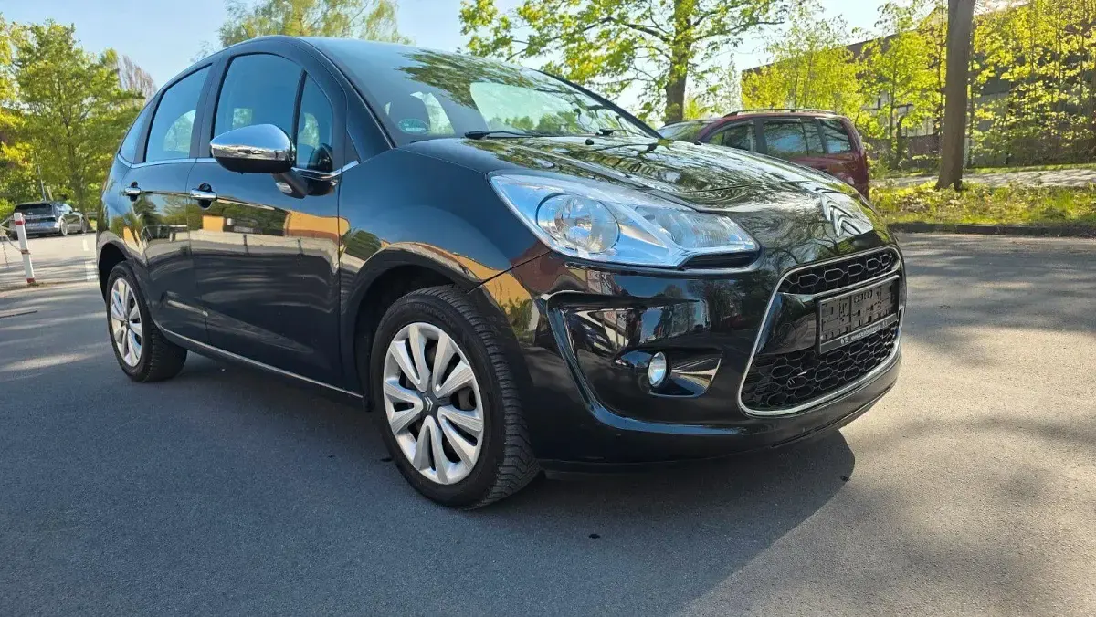 Usado Citroën C3 SELECTION 95 CV (69 kW) 2012 Negro Berlina