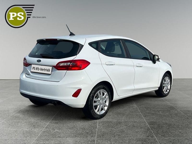 Gebraucht Ford Fiesta Trend 75 PS (55 kW) 2021 Weiß Kleinwagen