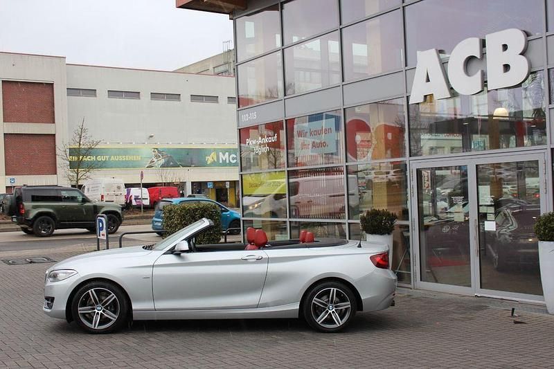 Gebraucht BMW 218 Sport Line 150 PS (110 kW) 2015 Silber Cabrio
