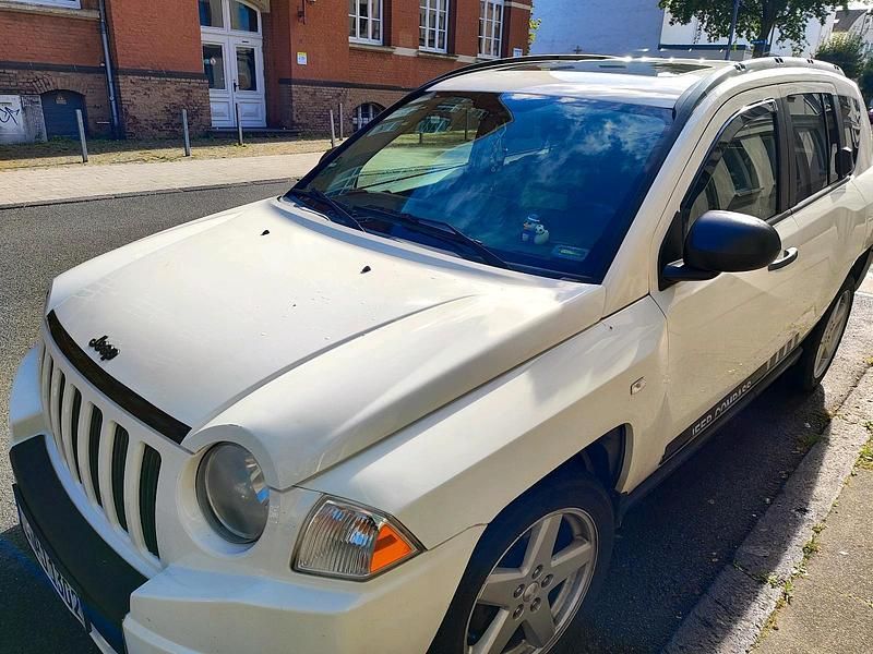 Weiß Gebraucht 2007 Jeep Compass SUV | 3.500 € (Teuer) - Bild 1/4