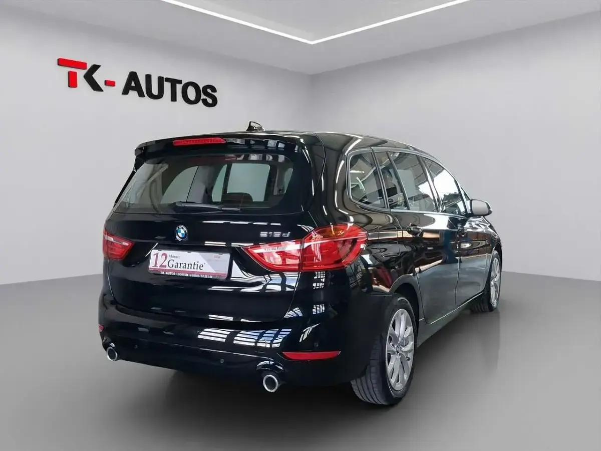 Gebraucht BMW 218 150 PS (110 kW) 2020 Schwarz ii/bonnet fluid black Van / Kleinbus