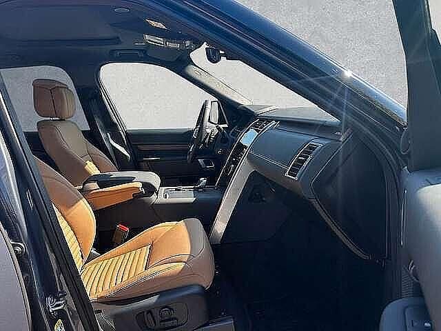 Gebraucht Land Rover Discovery 5 HSE Dynamic 353 PS (259 kW) 2025 Varesine blue SUV