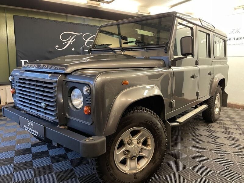 Grau Gebraucht 2014 Land Rover Defender SUV | 49.999 € (Fairer Preis) - Bild 1/4