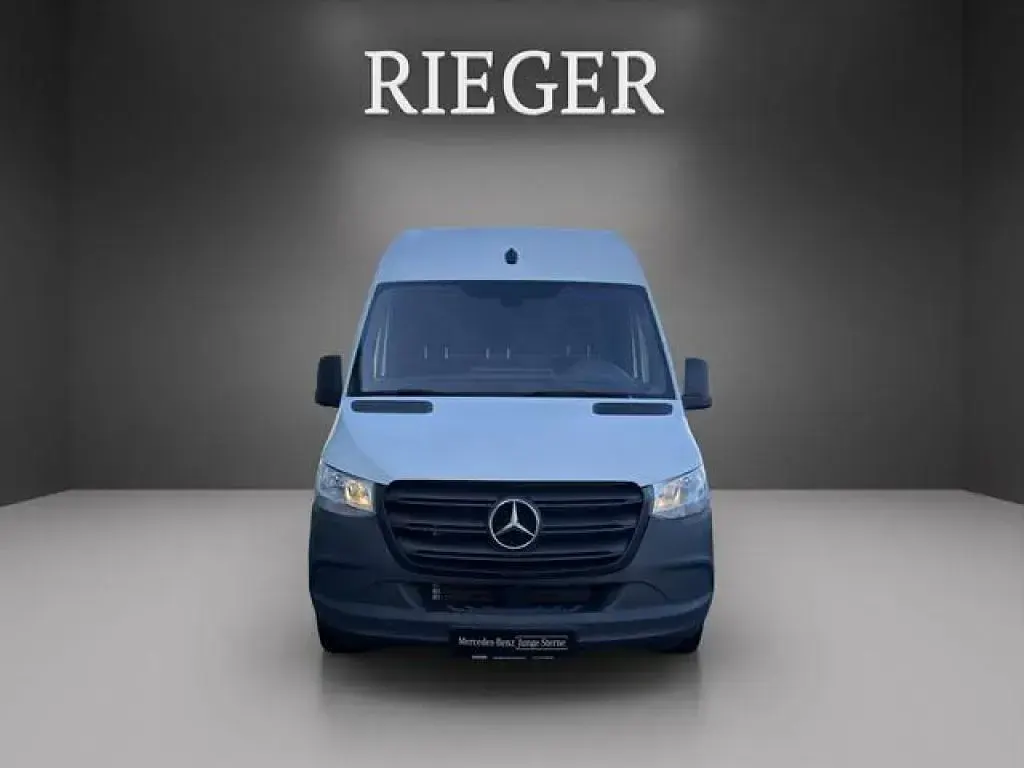 Second-hand Mercedes Sprinter 150 CP (110 kW) 2024 Alb Van