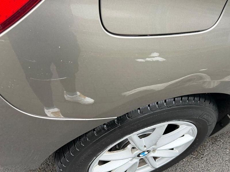 Gebraucht BMW 216 Active Tourer 116 PS (85 kW) 2015 Silber Van / Kleinbus