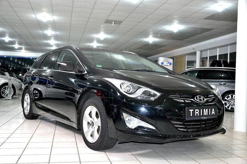 Gebraucht Hyundai i40 177 PS (130 kW) 2012 Schwarz Kombi