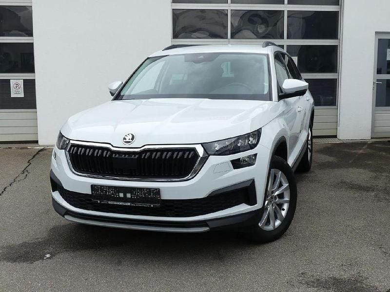 Moonweiss metallic Gebraucht 2022 Skoda Kodiaq Ambition SUV | 28.390 € (Fairer Preis) - Bild 1/4