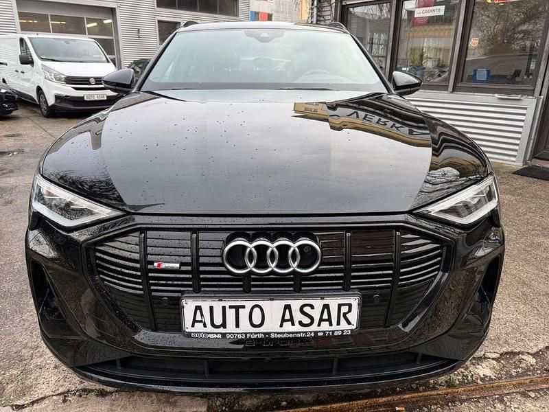 Gebraucht Audi e-tron S-Line 300 kW (408 PS) 2021 Mythosschwarz SUV
