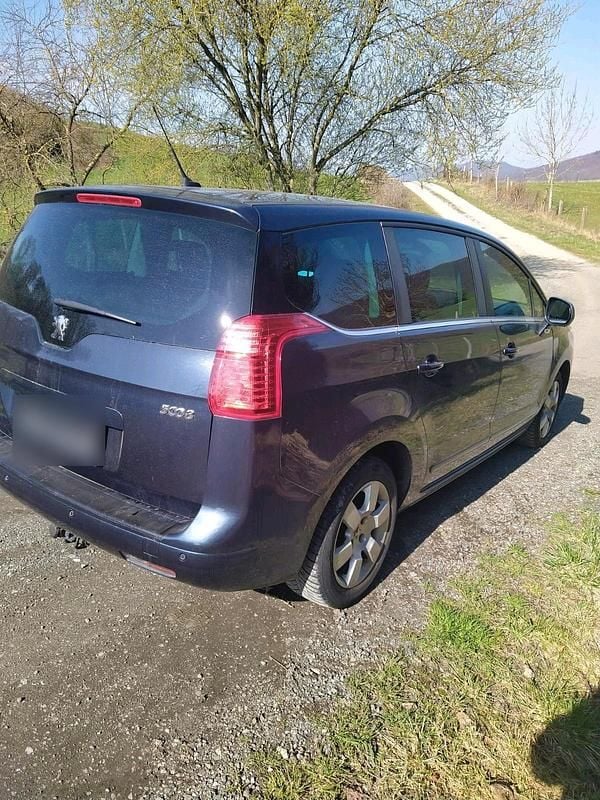 Gebraucht Peugeot 5008 156 PS (114 kW) 2012 Van / Kleinbus