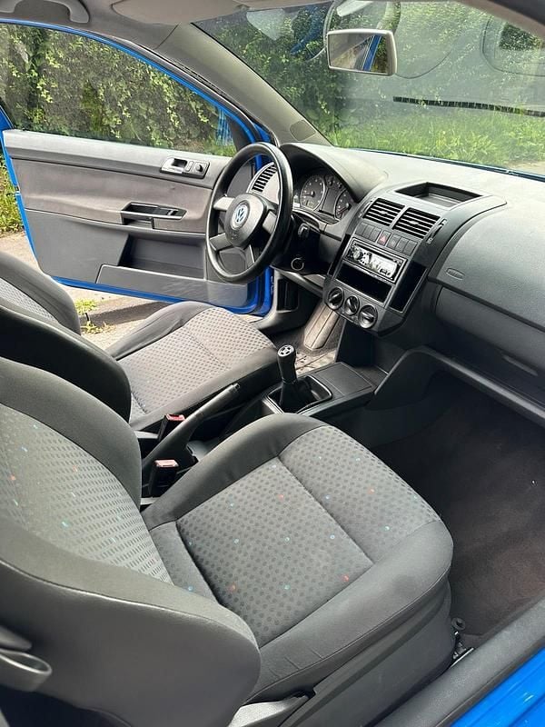 Blau Gebraucht 2002 VW Polo Kleinwagen | 400 € (Superpreis) - Bild 1/4