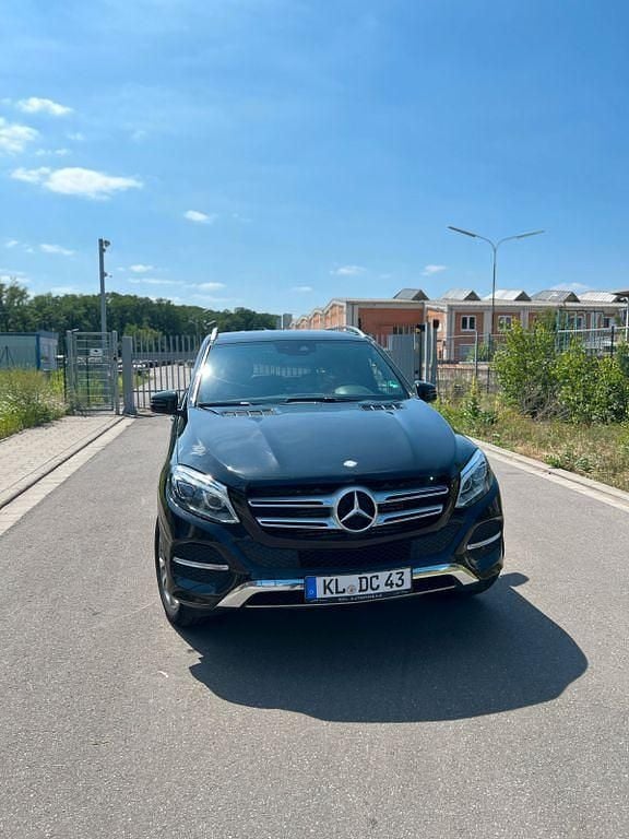Gebraucht Mercedes 250 204 PS (150 kW) 2015 Schwarz SUV