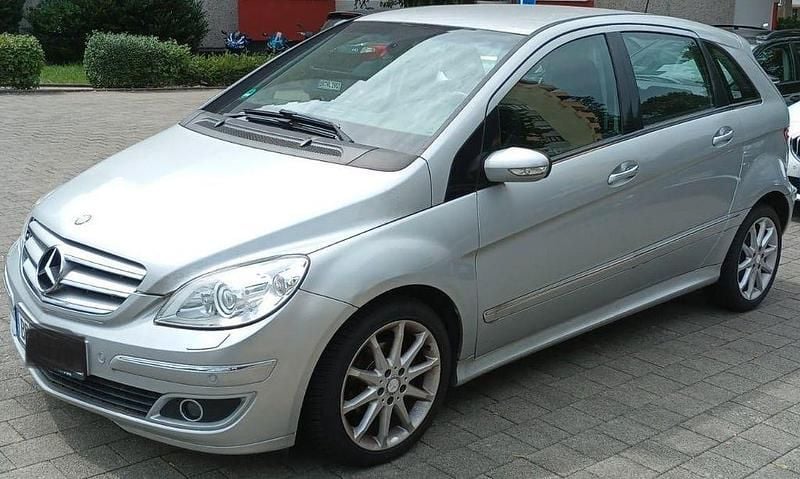 Silber Gebraucht 2008 Mercedes B170 Van / Kleinbus | 6.100 € (Guter Preis) - Bild 1/4