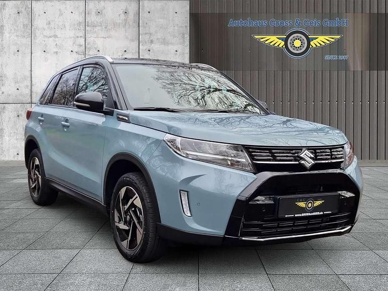 Neu Suzuki Vitara 110 PS (80 kW) 2026 Ice blue  cosmic black SUV